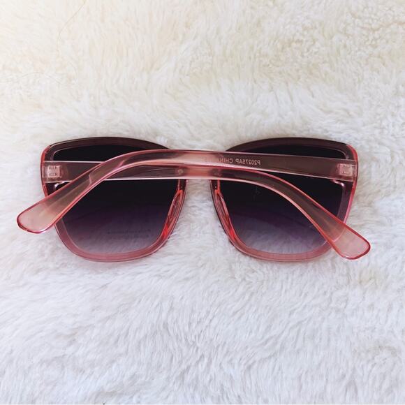Giselle Black & Pink Oversized Cat Eye Sunglasses - Picture 6 of 10